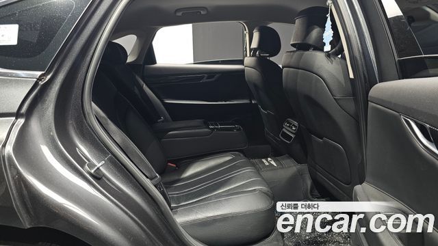 Genesis G80 2021 — photo 17