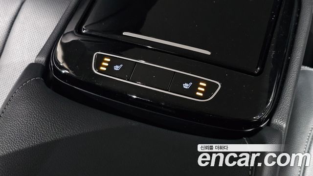 Genesis G80 2021 — photo 27