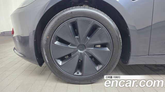 Tesla Model 3 2025 — photo 5