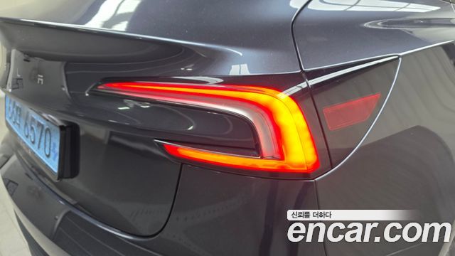 Tesla Model 3 2025 — photo 9