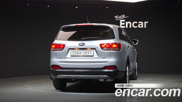 Kia Sorento 2016 — photo 4