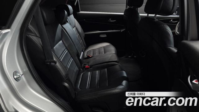 Kia Sorento 2016 — photo 11