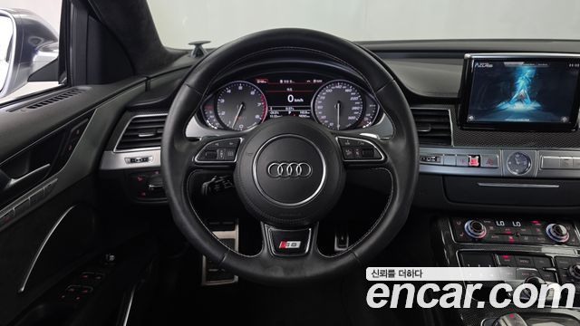 Audi S8 2014 — photo 13