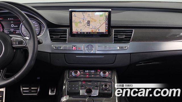 Audi S8 2014 — photo 14