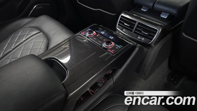 Audi S8 2014 — photo 19