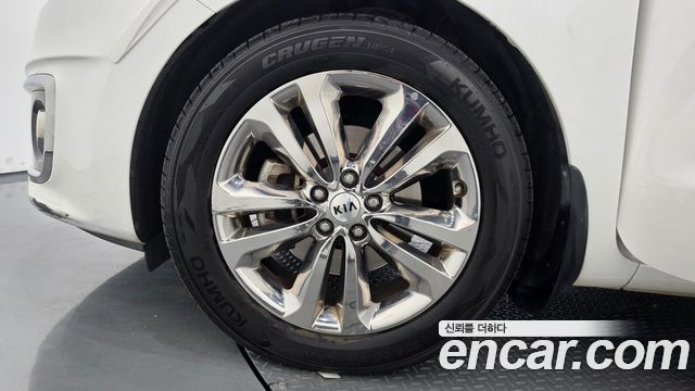 Kia Canival 2016 — photo 5