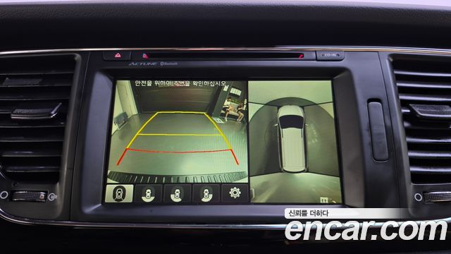 Kia Canival 2016 — photo 15