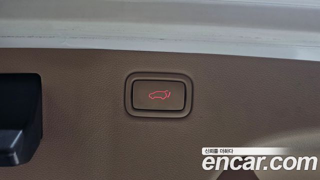 Kia Canival 2016 — photo 18