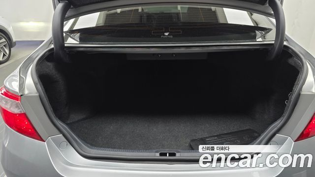 Toyota Camry 2017 — photo 20