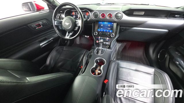 Ford Mustang 2019 — photo 10