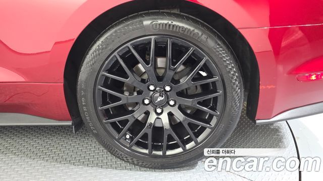 Ford Mustang 2019 — photo 7