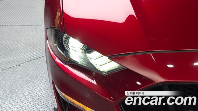 Ford Mustang 2019 — photo 8