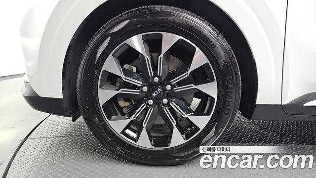 Kia Canival 2021 — photo 5