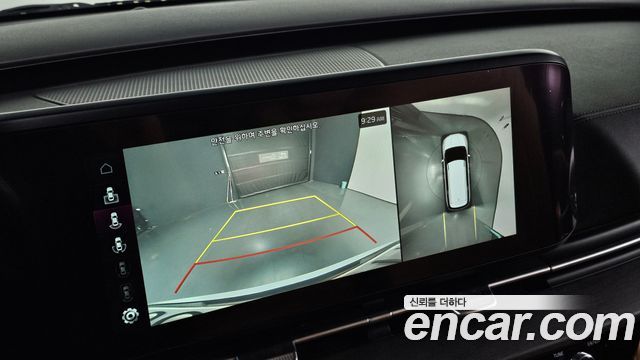 Kia Canival 2021 — photo 19