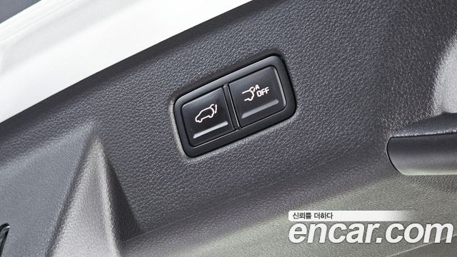 Kia Canival 2021 — photo 23