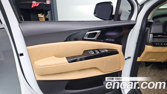 Kia Canival 2021 — photo 14