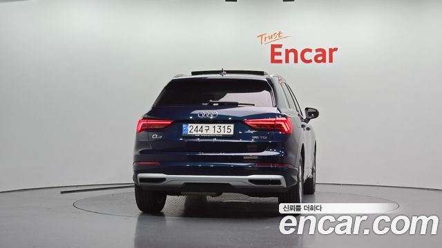 Audi Q3 2020 — photo 4
