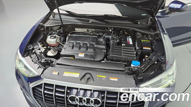 Audi Q3 2020 — photo 6