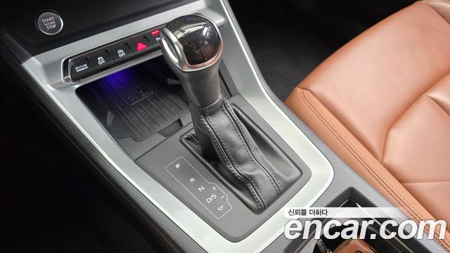 Audi Q3 2020 — photo 12