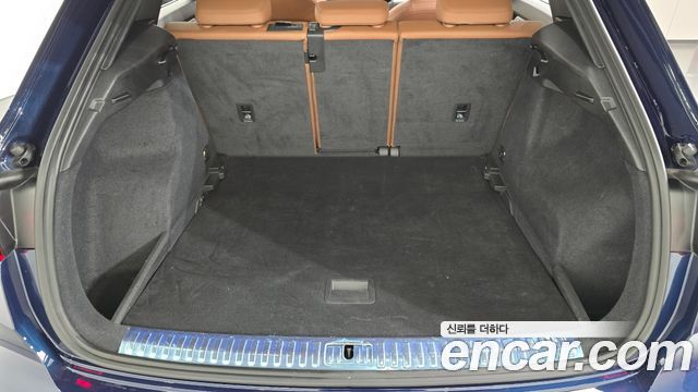 Audi Q3 2020 — photo 22