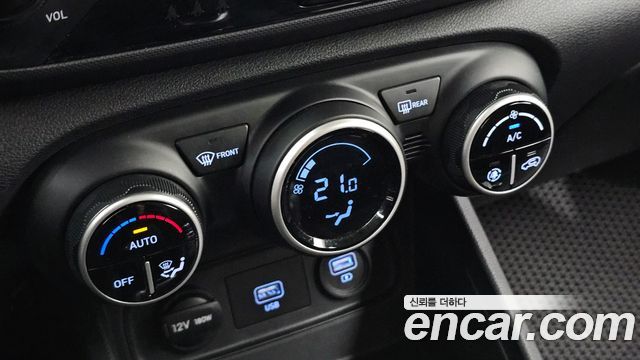 Hyundai Venue 2021 — photo 21