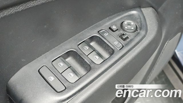 Hyundai Venue 2021 — photo 26