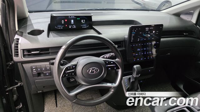 Hyundai Staria 2024 — photo 10