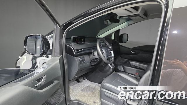 Hyundai Staria 2024 — photo 13