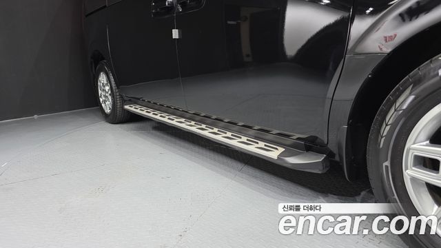 Hyundai Staria 2024 — photo 30