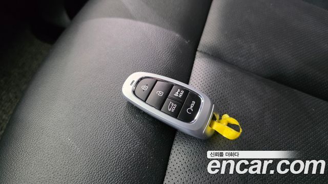 Hyundai Staria 2024 — photo 31