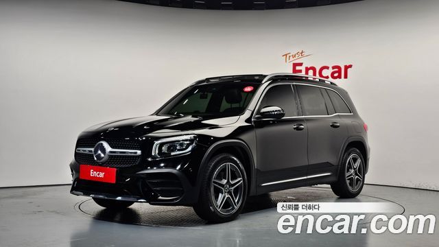 Mercedes-Benz GLB-Class 2021 — photo 1