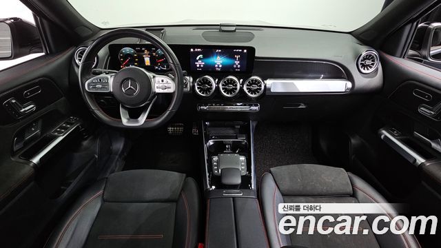 Mercedes-Benz GLB-Class 2021 — photo 7