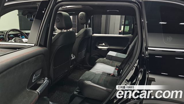 Mercedes-Benz GLB-Class 2021 — photo 11