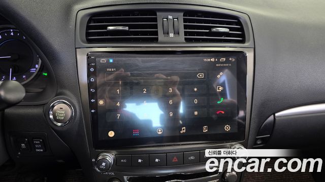 Lexus IS 2011 — photo 16