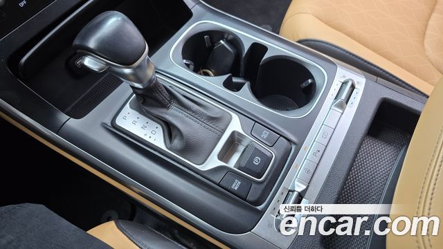 Kia Canival 2021 — photo 12