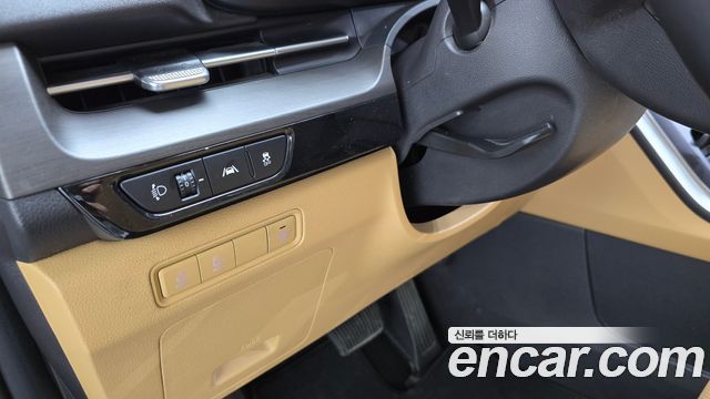 Kia Canival 2021 — photo 23