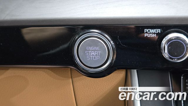 Kia Canival 2021 — photo 24