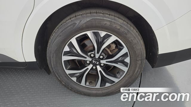 Kia Canival 2021 — photo 7