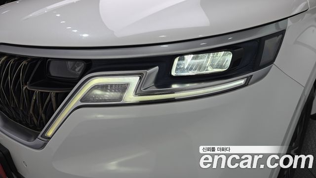 Kia Canival 2021 — photo 8