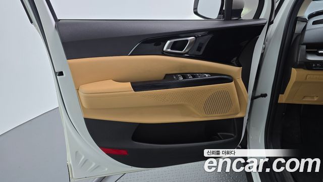 Kia Canival 2021 — photo 14