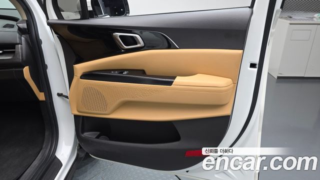 Kia Canival 2021 — photo 15