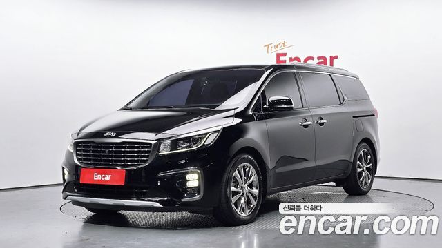 Kia Canival 2019 — photo 1