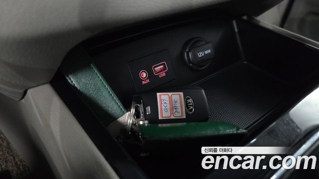 Kia Canival 2019 — photo 16