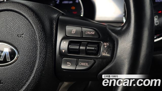 Kia Canival 2019 — photo 18