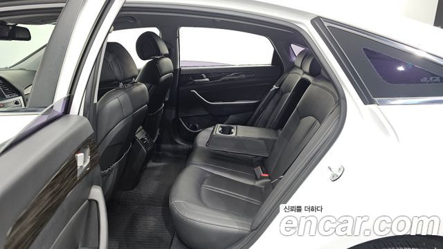 Hyundai Sonata 2015 — photo 18