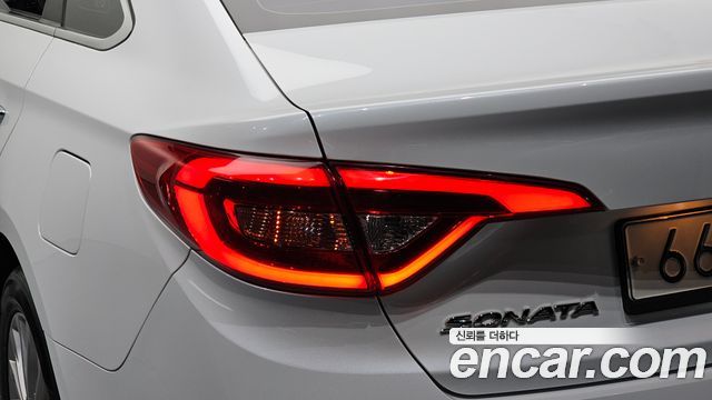 Hyundai Sonata 2015 — photo 9