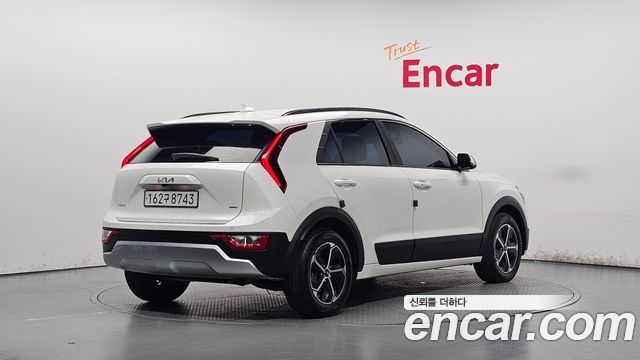 Kia Niro 2024 — photo 2