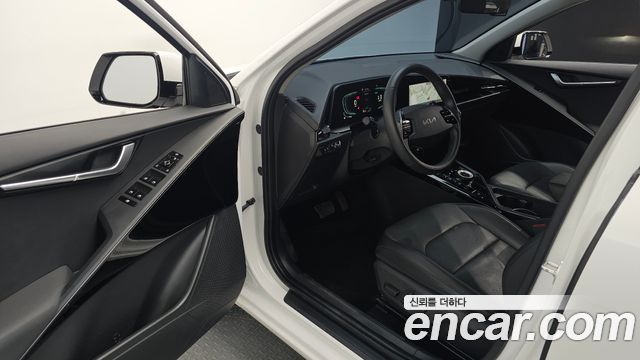 Kia Niro 2024 — photo 11