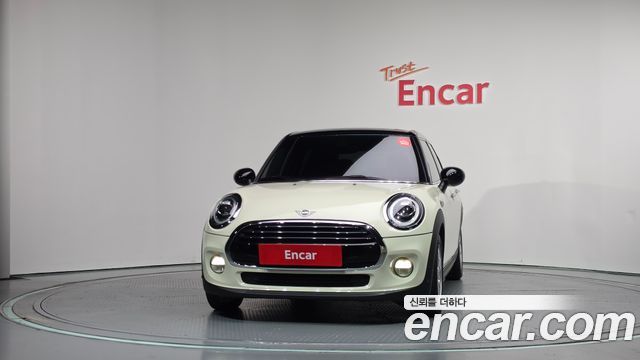 Mini Cooper 2019 — photo 3