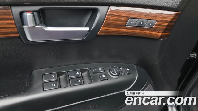 Kia Mohave 2017 — photo 11